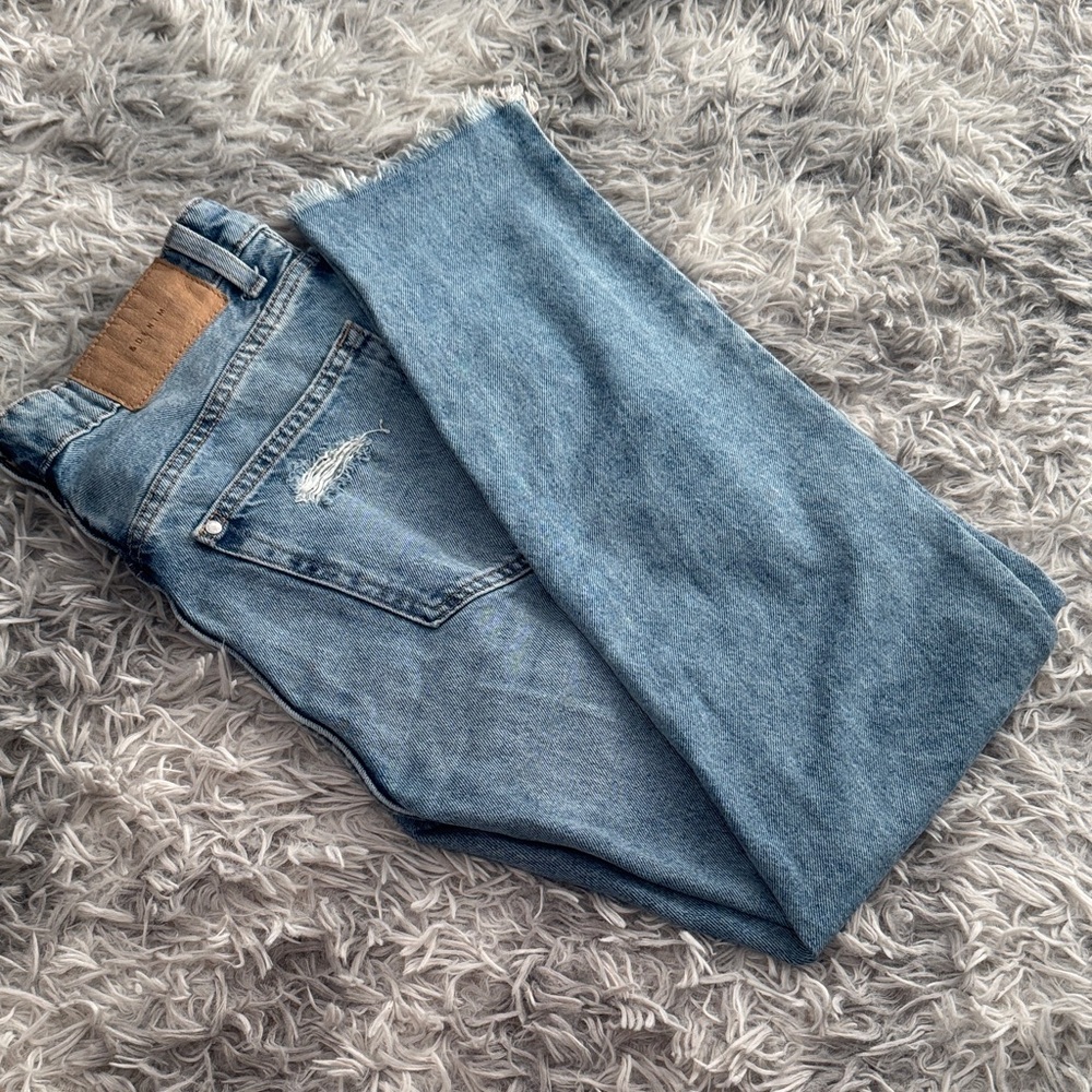 H&M Boyfriend Distressed Denim Jeans (2)